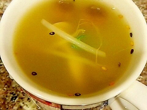 さつまいもと長ネギのグリーンカレースープ